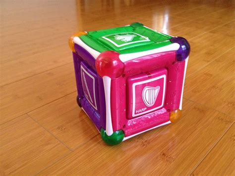 Munchkin Munchkin Magic Cube vs Rubik's Cube: Which One is Right for You?
